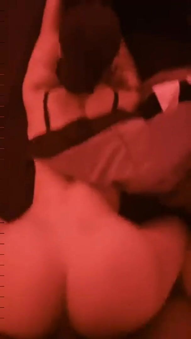 When the dick is good she throws it back